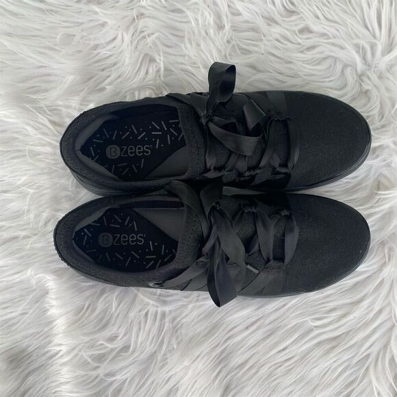 Bzees Women's Inspire Black Lace-Up Slip-On Walking Sneakers Size 9M - Picture 3 of 8